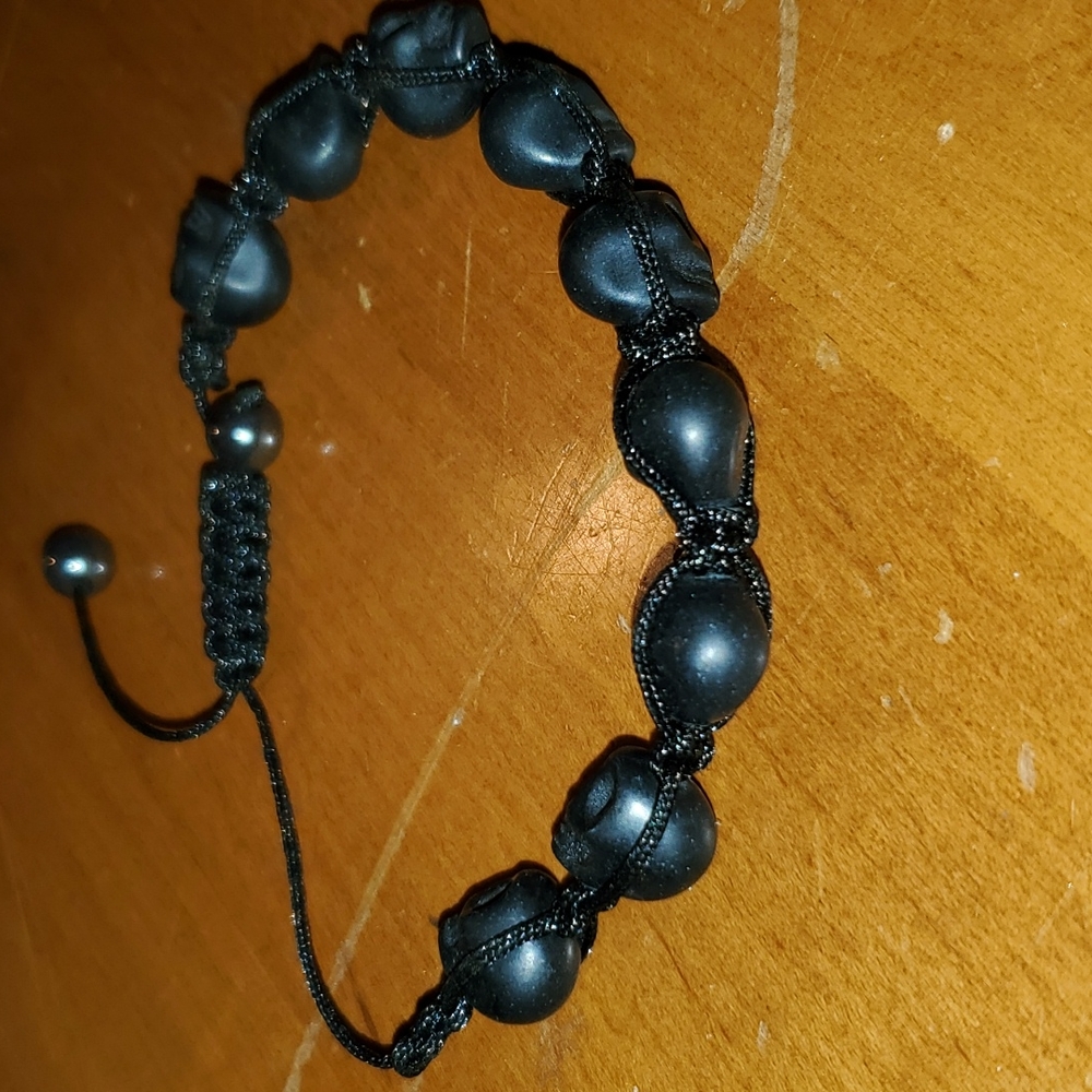 pull string bracelet